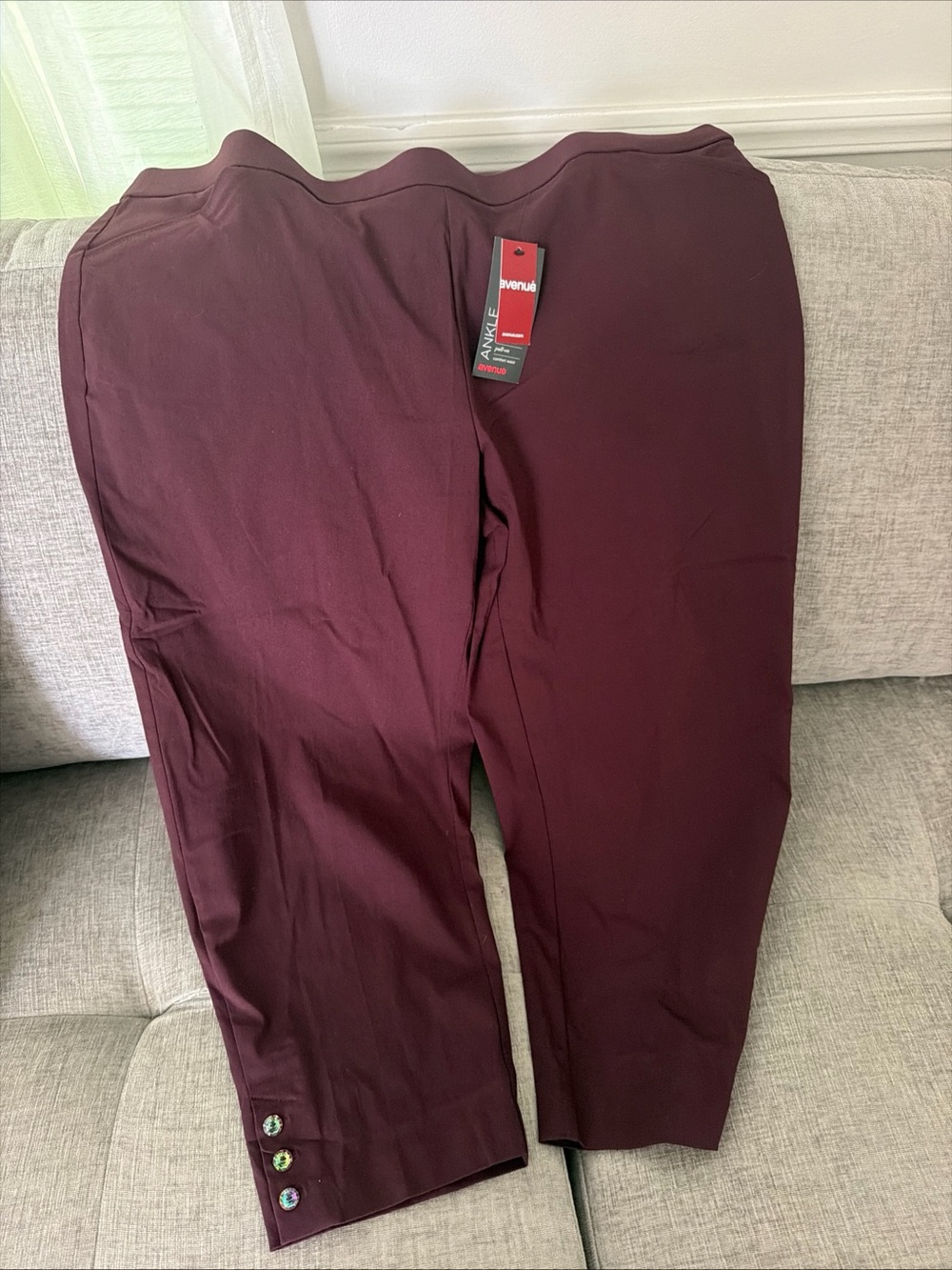 Avenue Women’s Burgundy Stretch Ankle Pants